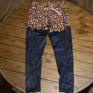 🆕Simply Southern Leopard Print Active Leggings.